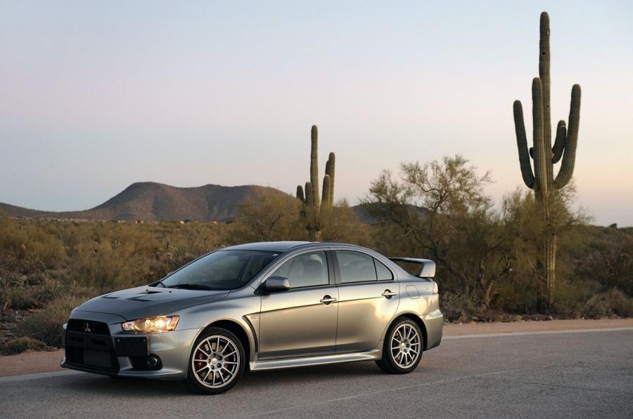  Mitsubishi Lancer Evolution X GSR 2013 года  (фото 4 из 43)